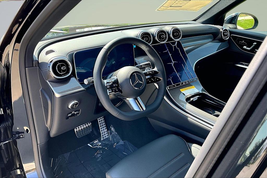 Thumbnail: 2026 Mercedes-Benz GLC - 2