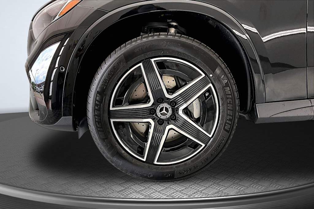 Thumbnail: 2026 Mercedes-Benz GLC - 8