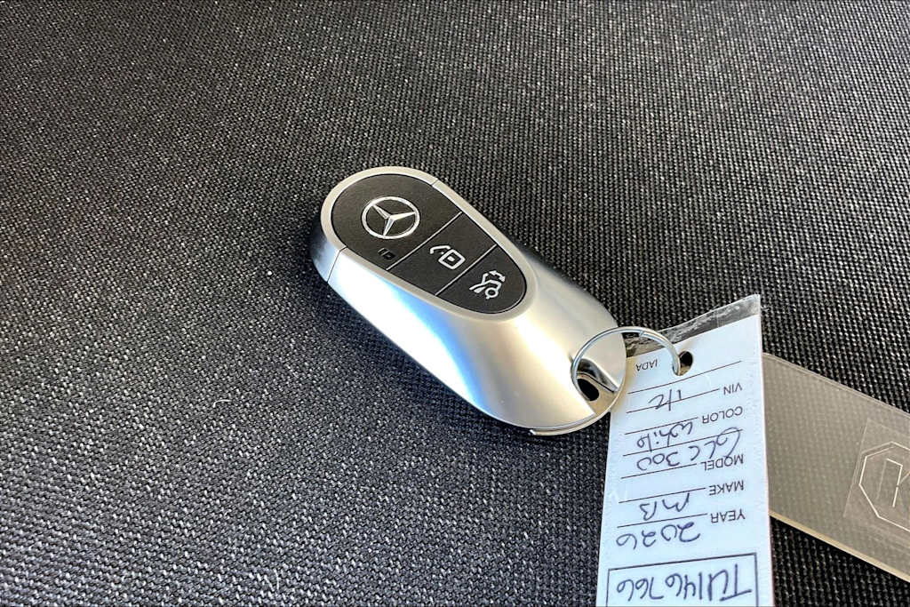 Thumbnail: 2026 Mercedes-Benz GLC - 18