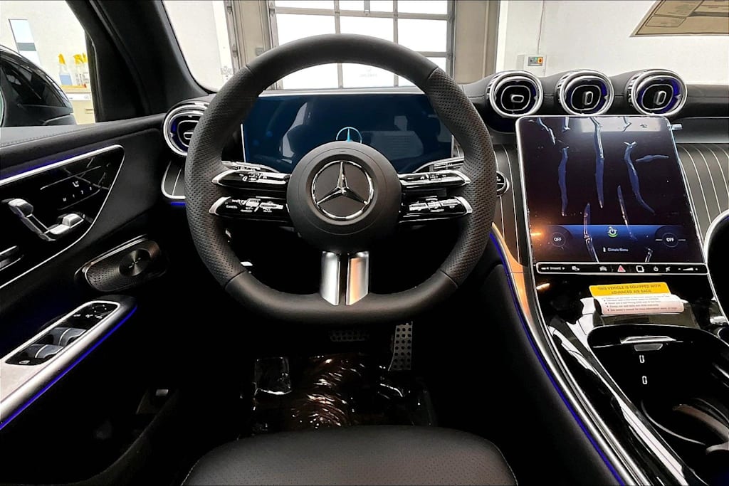Thumbnail: 2026 Mercedes-Benz GLC - 12