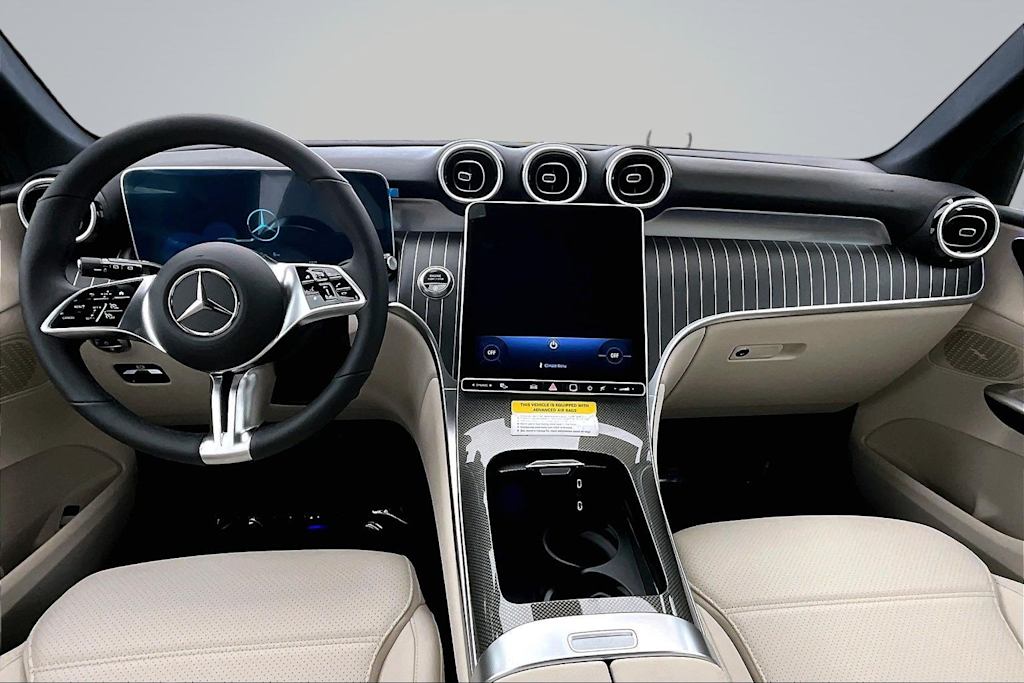 Thumbnail: 2026 Mercedes-Benz GLC - 9