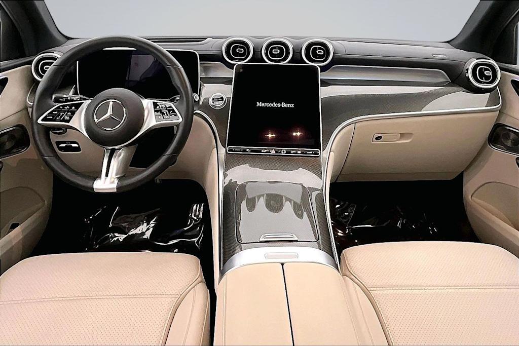 Thumbnail: 2023 Mercedes-Benz GLC - 10