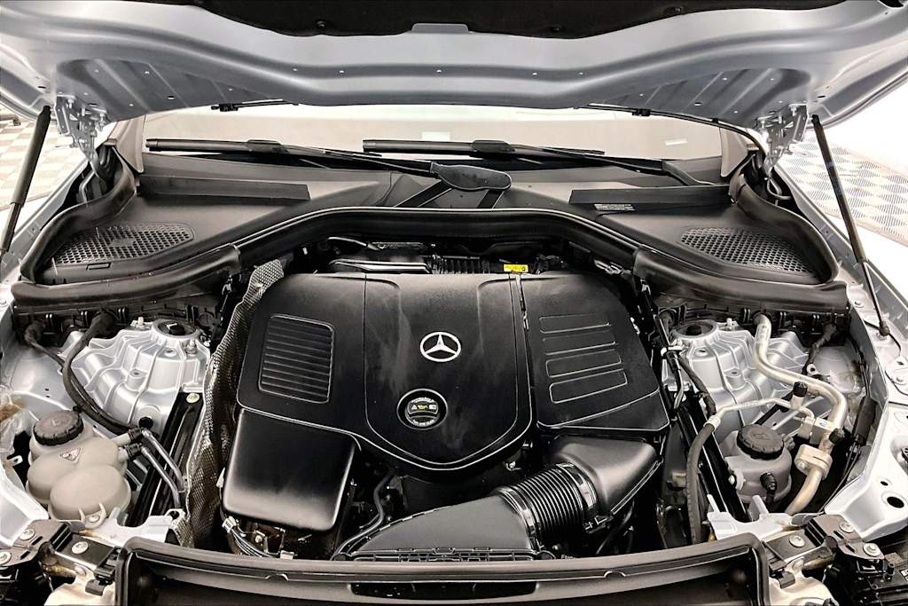 Thumbnail: 2023 Mercedes-Benz GLC - 9