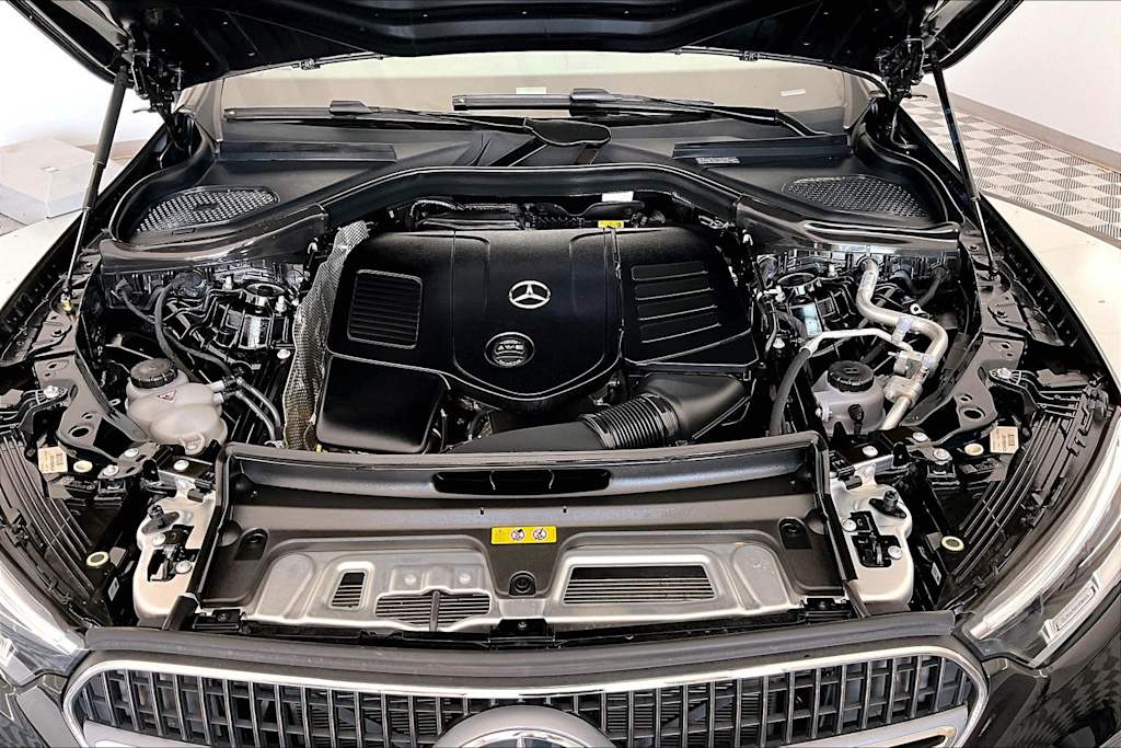 Thumbnail: 2026 Mercedes-Benz GLC - 9