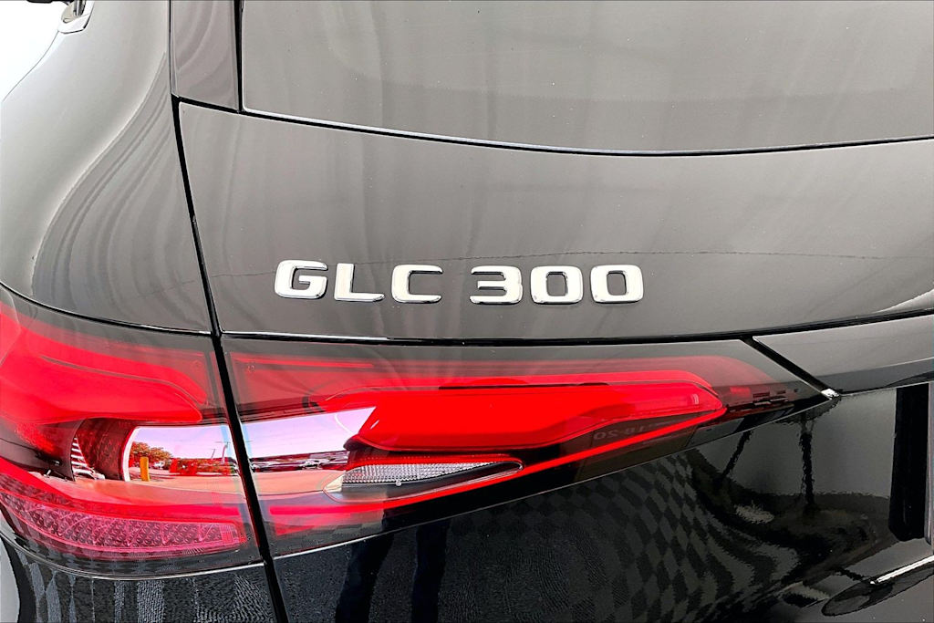 Thumbnail: 2026 Mercedes-Benz GLC - 7