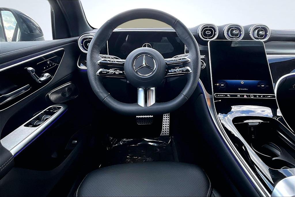 Thumbnail: 2026 Mercedes-Benz GLC - 14