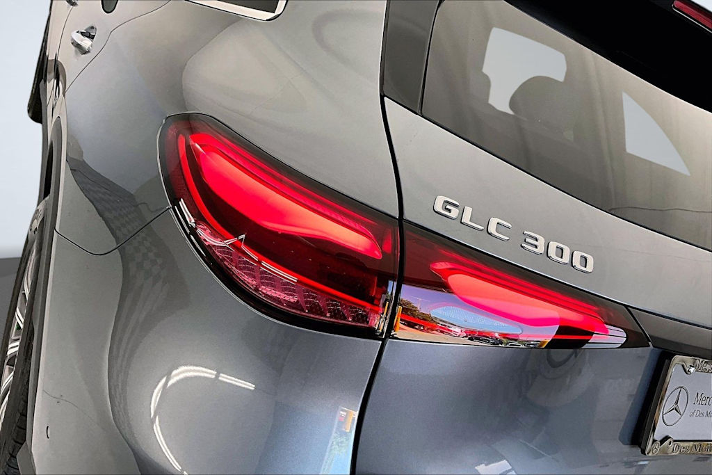 Thumbnail: 2023 Mercedes-Benz GLC - 26