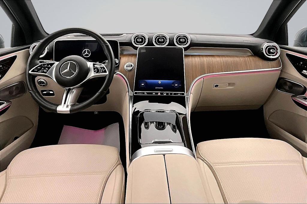 Thumbnail: 2023 Mercedes-Benz GLC - 10