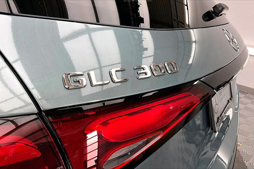 Thumbnail: 2026 Mercedes-Benz GLC - 7