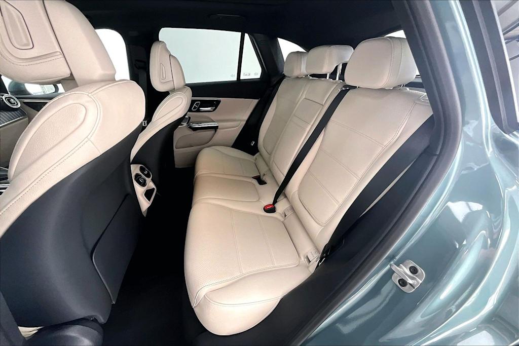 Thumbnail: 2026 Mercedes-Benz GLC - 21