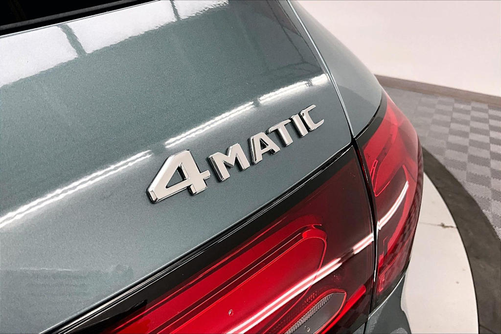Thumbnail: 2026 Mercedes-Benz GLC - 23