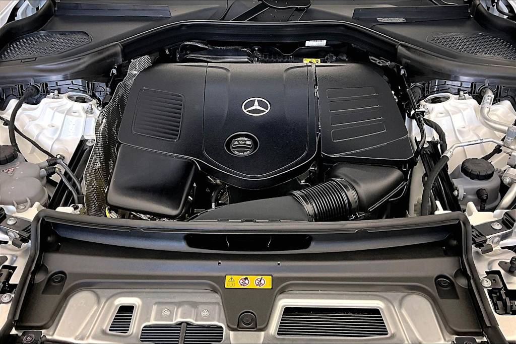 Thumbnail: 2026 Mercedes-Benz GLC - 8