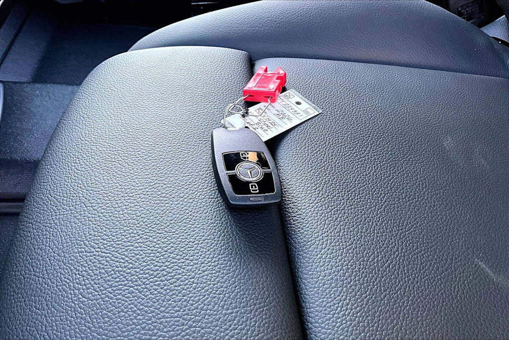 Thumbnail: 2026 Mercedes-Benz Sprinter - 16