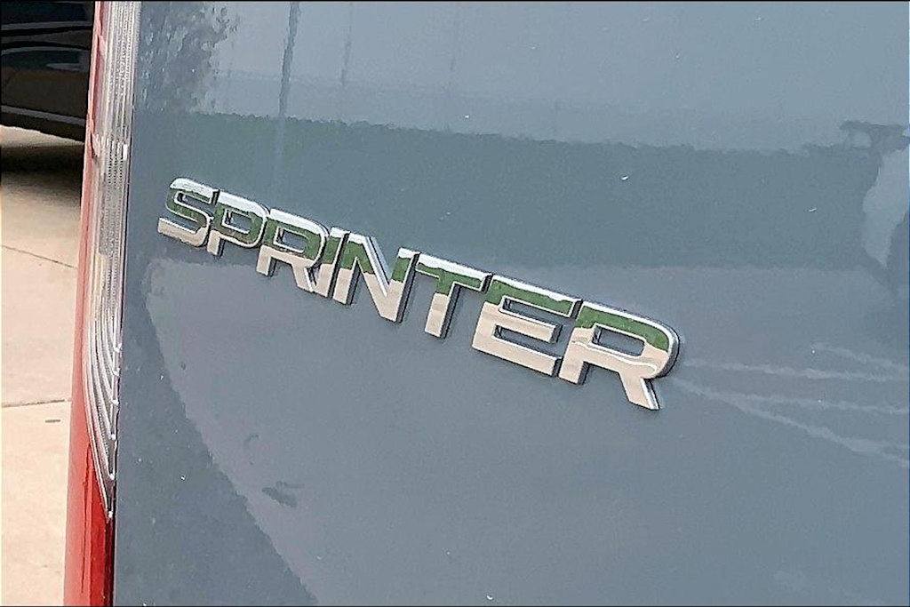 Thumbnail: 2025 Mercedes-Benz Sprinter - 7