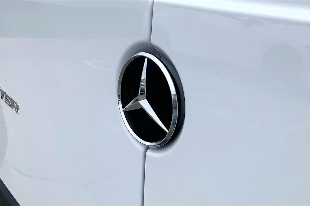 Thumbnail: 2025 Mercedes-Benz Sprinter - 22
