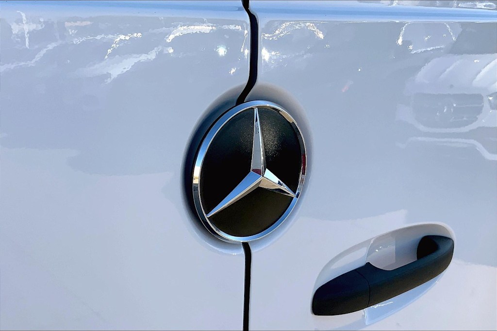 Thumbnail: 2025 Mercedes-Benz Sprinter - 22