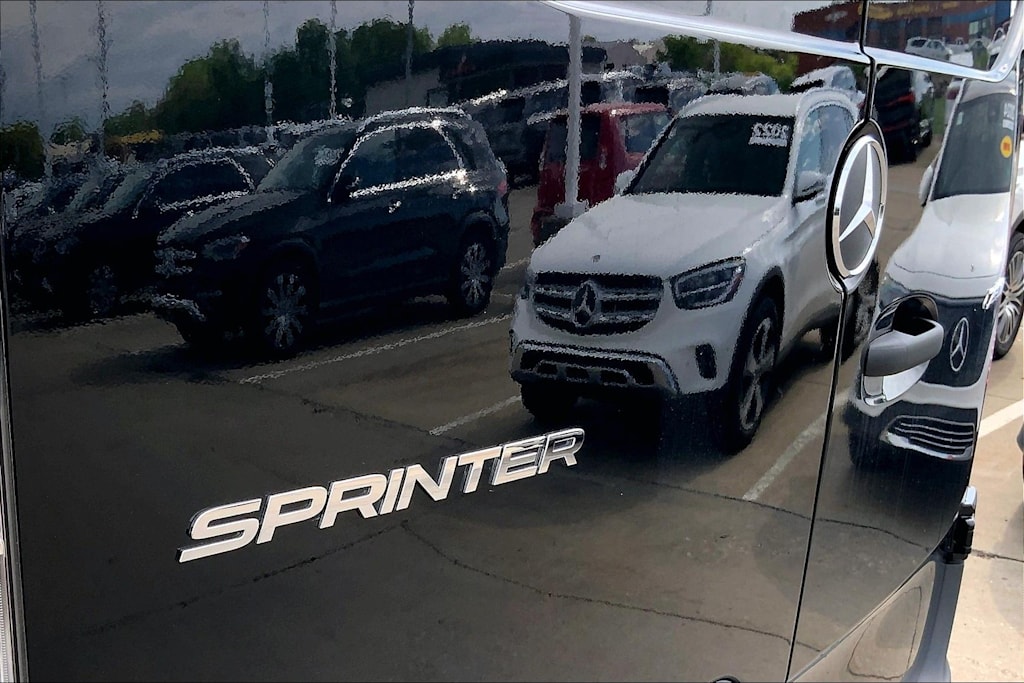 Thumbnail: 2025 Mercedes-Benz Sprinter - 7