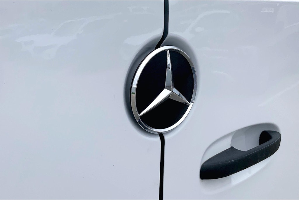 Thumbnail: 2025 Mercedes-Benz Sprinter - 22