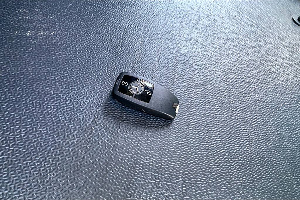 Thumbnail: 2024 Mercedes-Benz Sprinter - 16