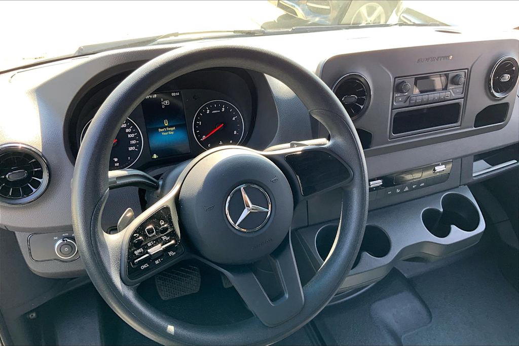 Thumbnail: 2024 Mercedes-Benz Sprinter - 10