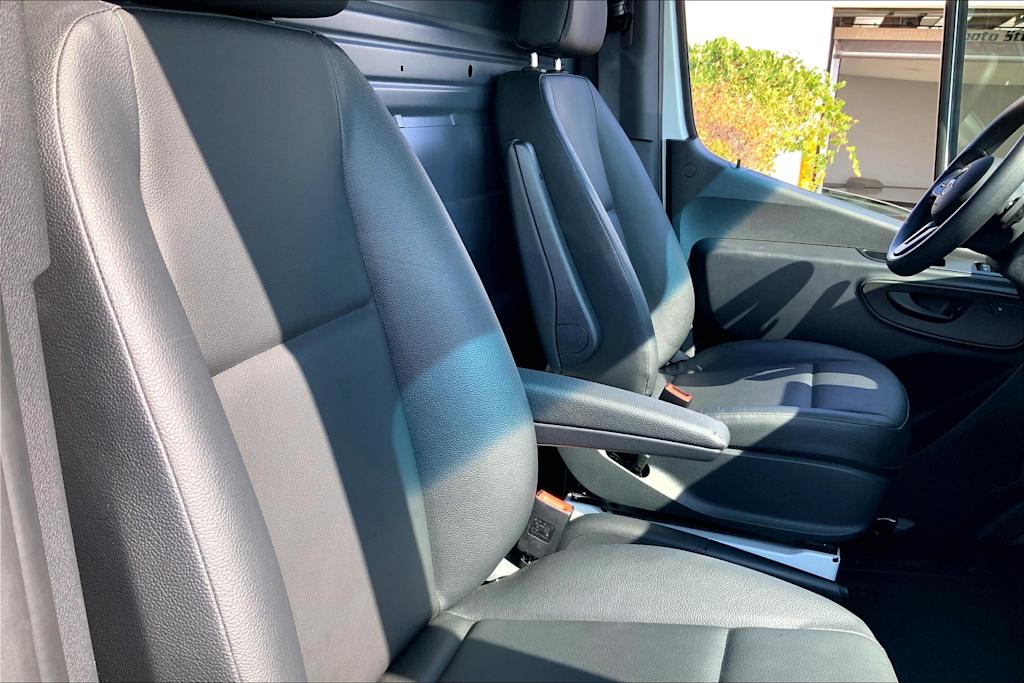 Thumbnail: 2024 Mercedes-Benz Sprinter - 12