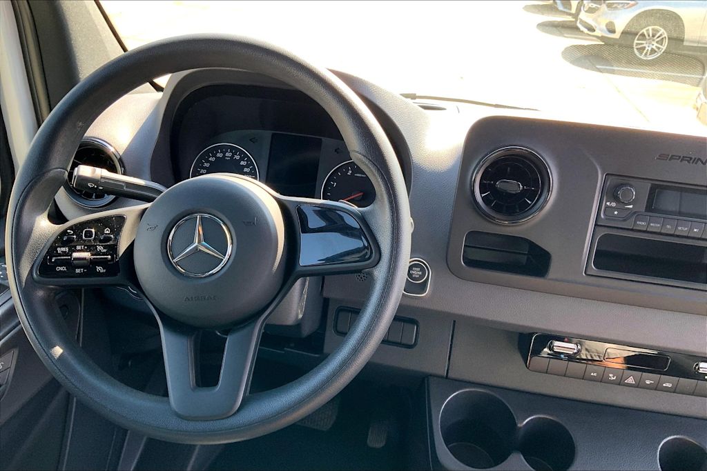 Thumbnail: 2024 Mercedes-Benz Sprinter - 13