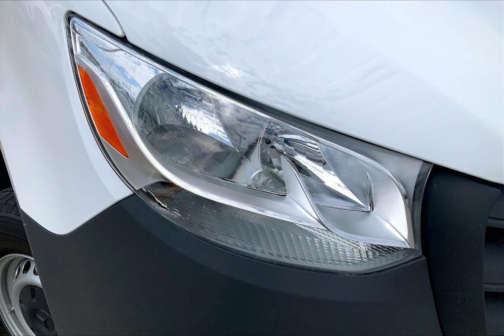 Thumbnail: 2025 Mercedes-Benz Sprinter - 21