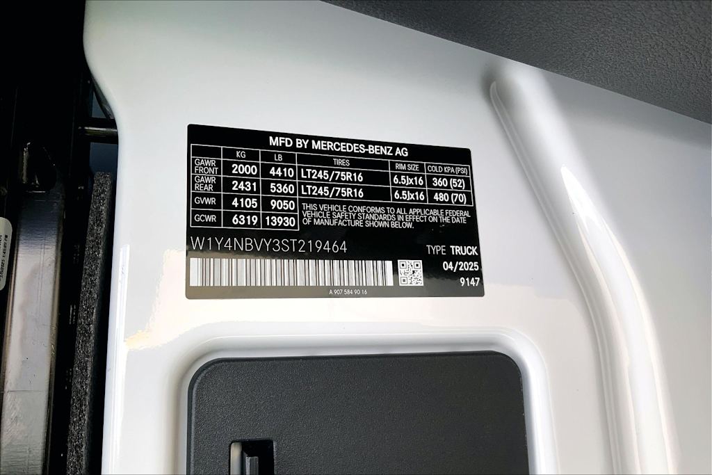 Thumbnail: 2025 Mercedes-Benz Sprinter - 17