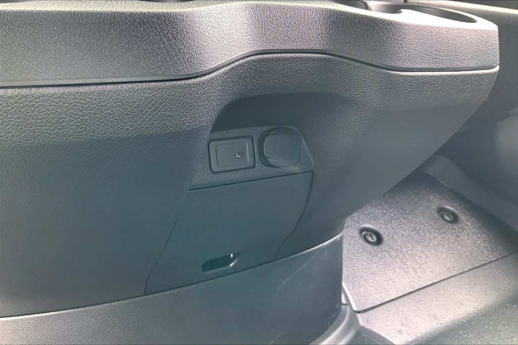 Thumbnail: 2025 Mercedes-Benz Sprinter - 23