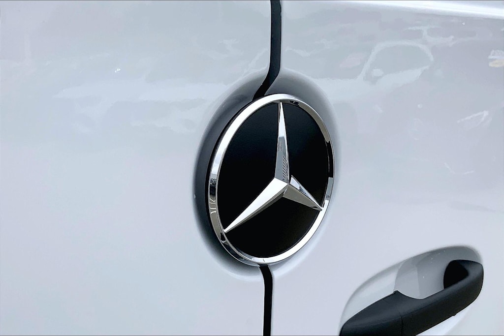 Thumbnail: 2025 Mercedes-Benz Sprinter - 7