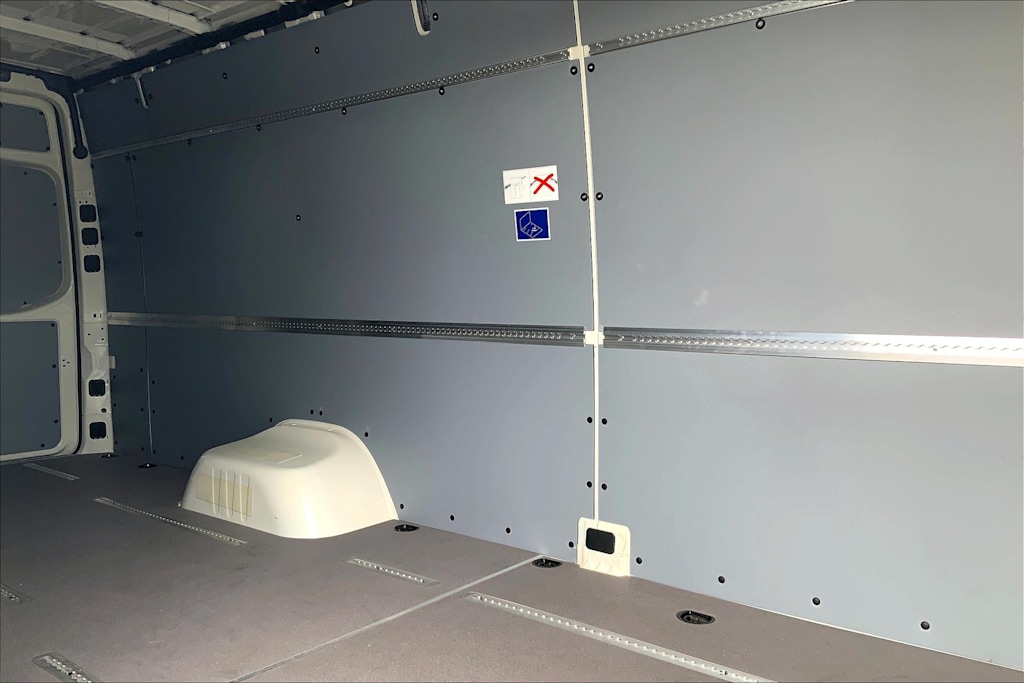 Thumbnail: 2025 Mercedes-Benz Sprinter - 17