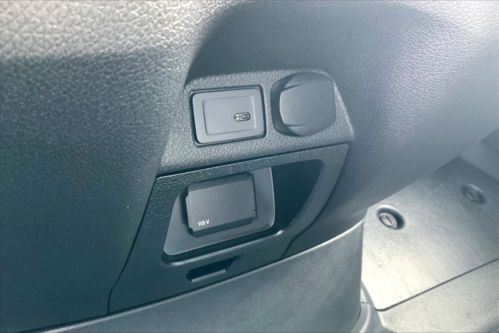 Thumbnail: 2025 Mercedes-Benz Sprinter - 22