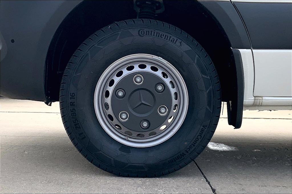 Thumbnail: 2025 Mercedes-Benz Sprinter - 7