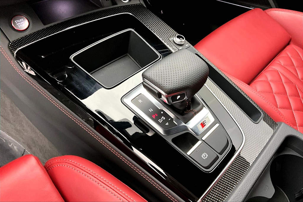 Thumbnail: 2024 Audi SQ5 - 16
