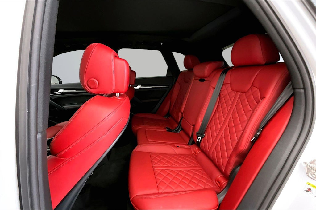 Thumbnail: 2024 Audi SQ5 - 21