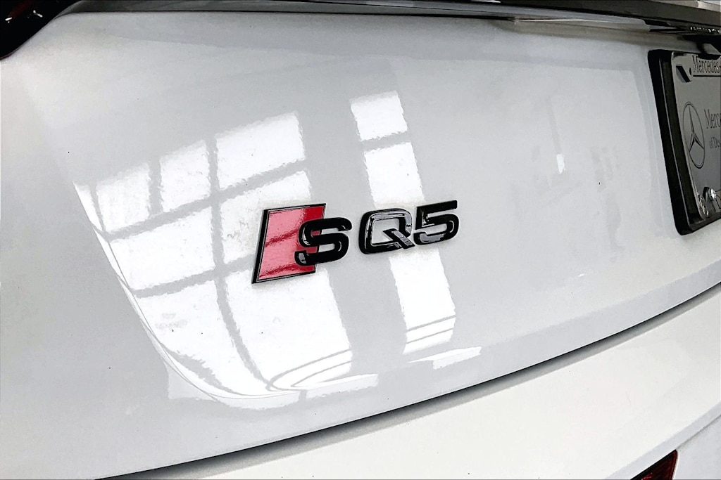 Thumbnail: 2024 Audi SQ5 - 7