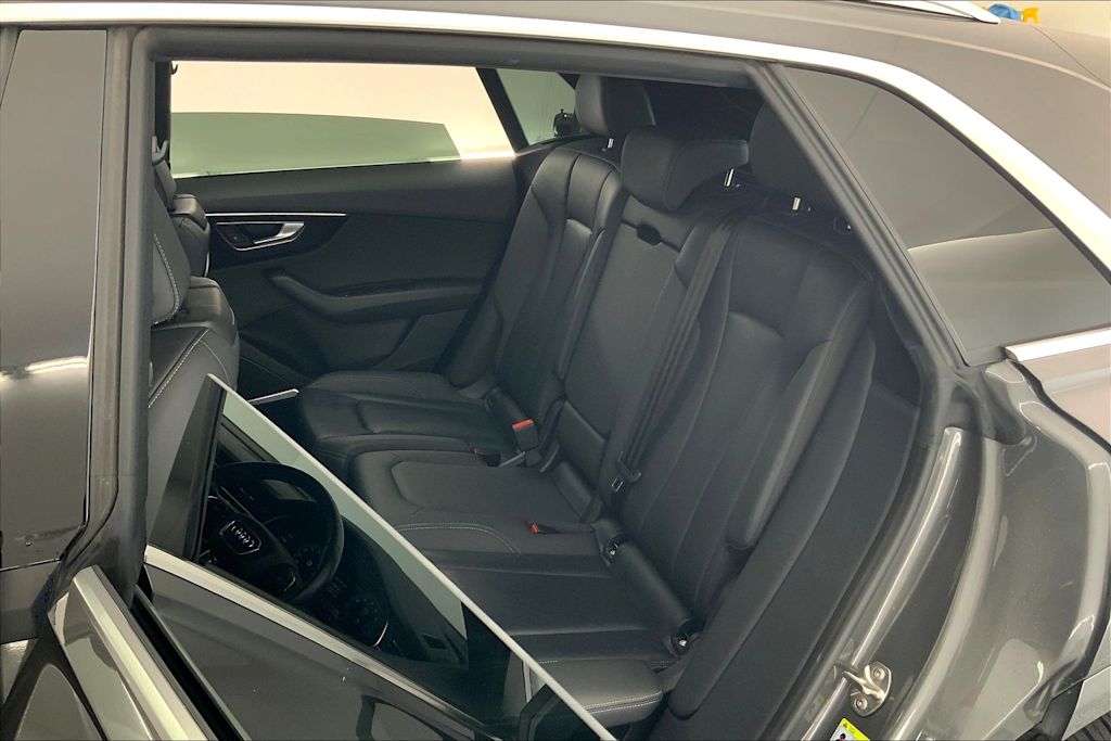 Thumbnail: 2019 Audi Q8 - 21
