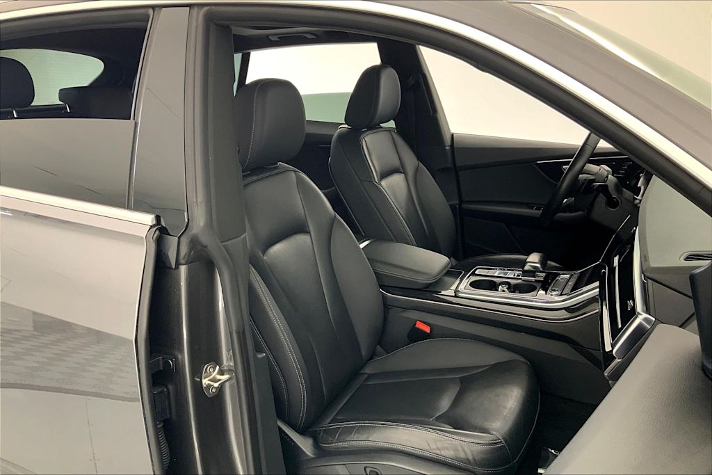 Thumbnail: 2019 Audi Q8 - 12