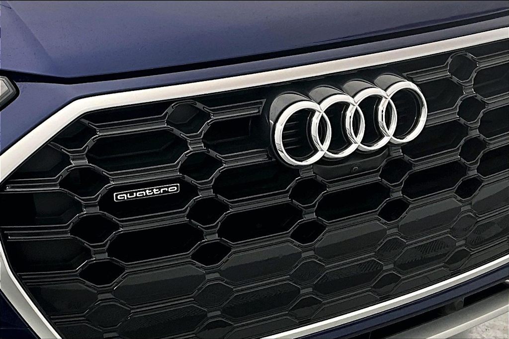 Thumbnail: 2023 Audi Q5 - 27