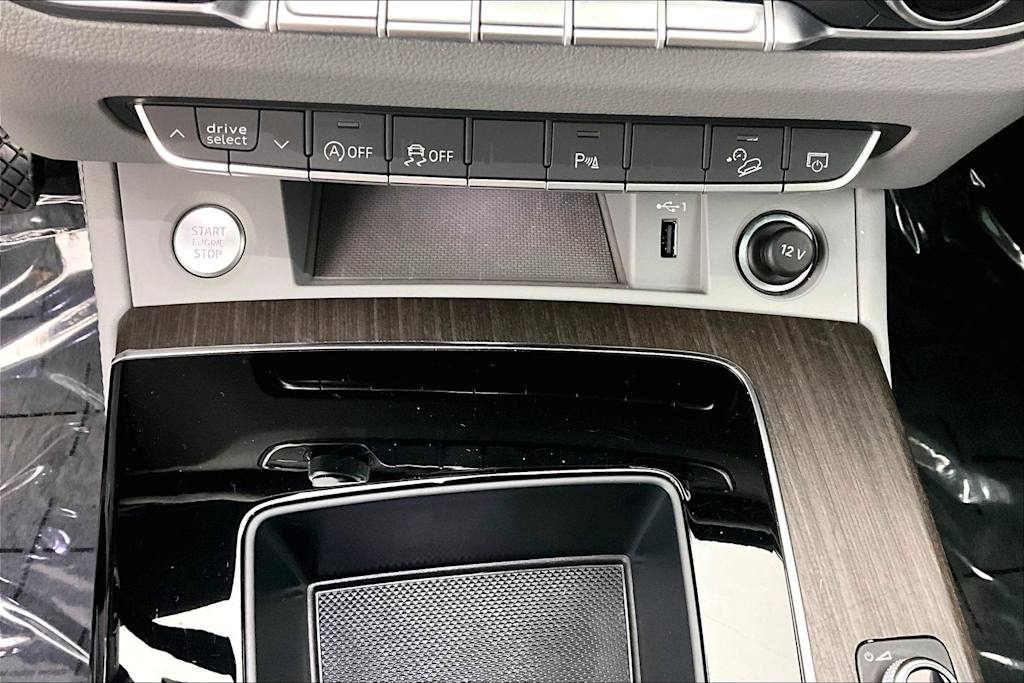 Thumbnail: 2023 Audi Q5 - 28