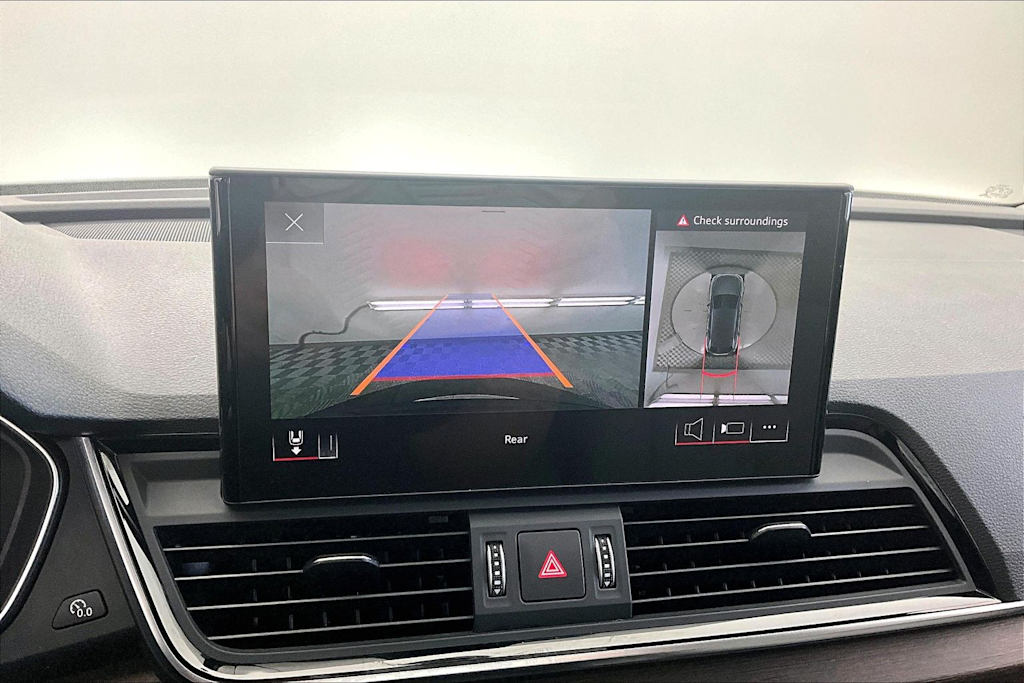 Thumbnail: 2023 Audi Q5 - 22