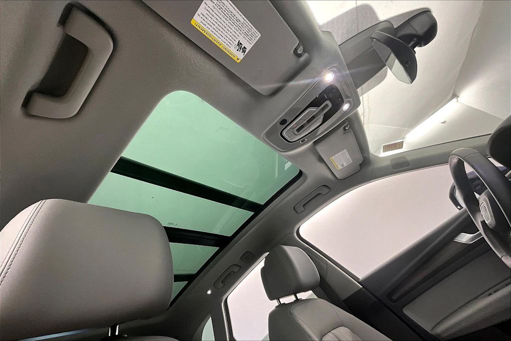 Thumbnail: 2023 Audi Q5 - 23