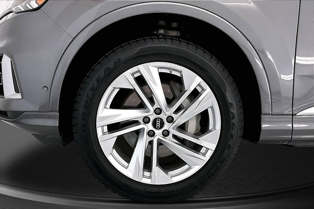 Thumbnail: 2024 Audi Q7 - 8