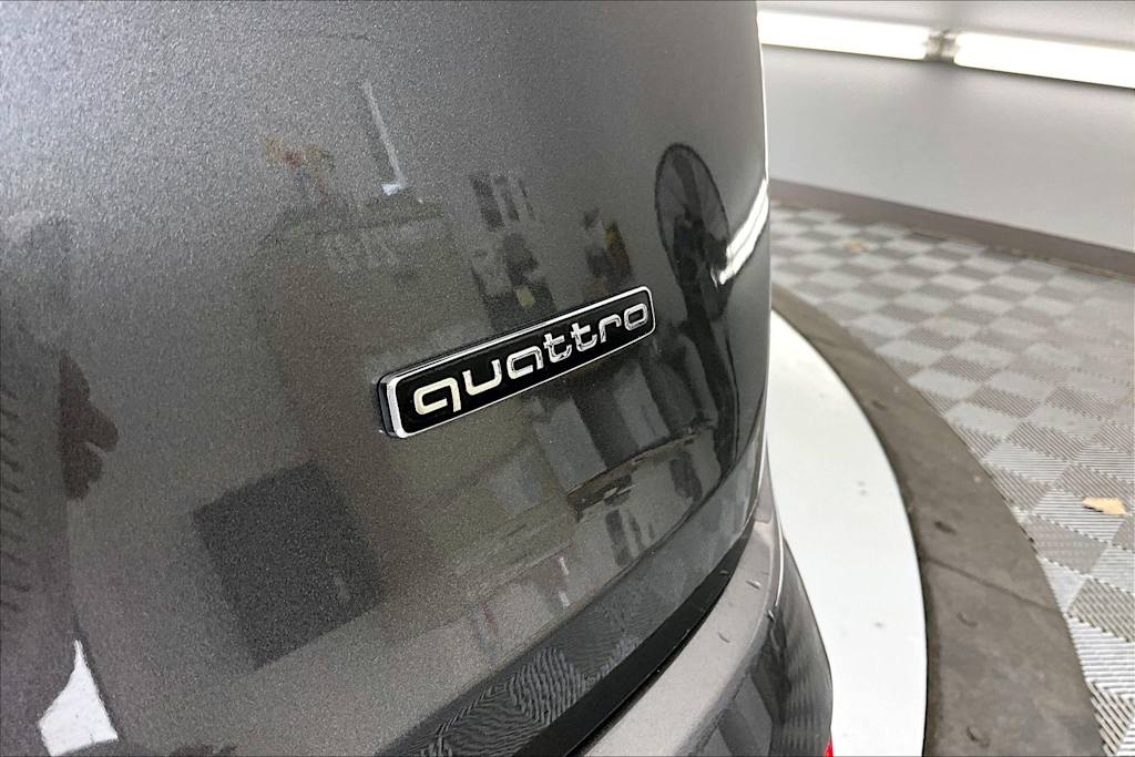Thumbnail: 2024 Audi Q7 - 7