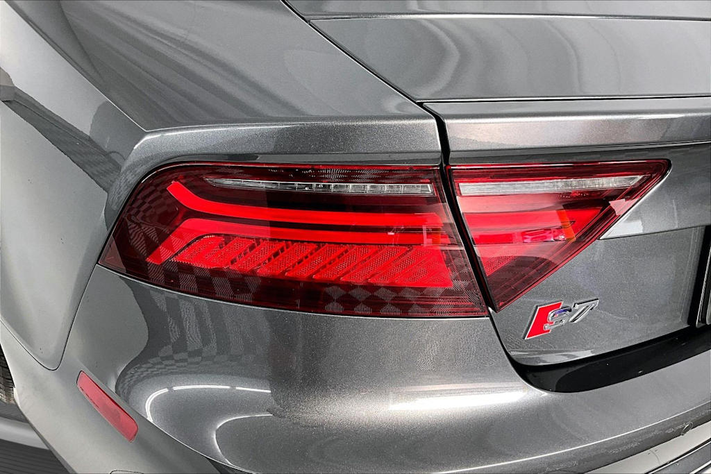 Thumbnail: 2017 Audi S7 - 26