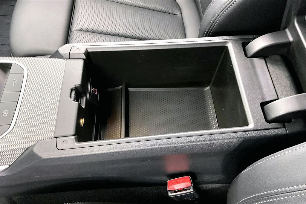 Thumbnail: 2023 BMW 4 Series - 27