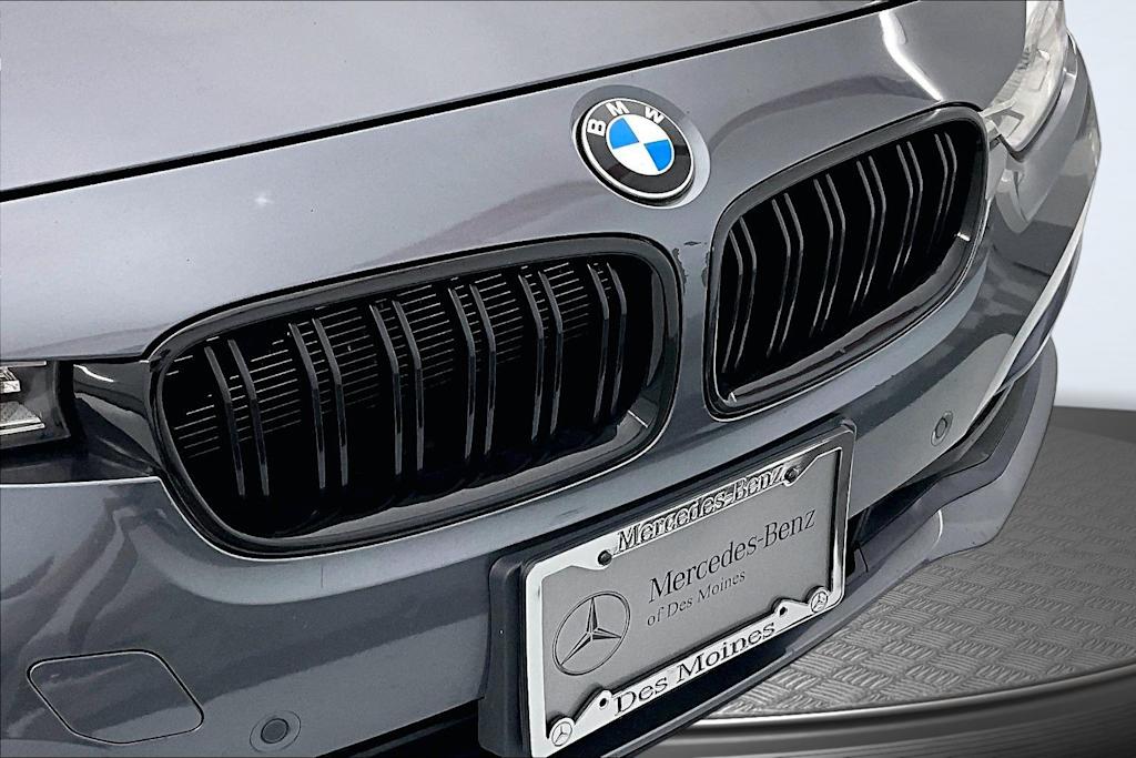Thumbnail: 2016 BMW 3 Series - 27