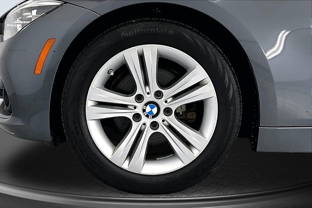 Thumbnail: 2016 BMW 3 Series - 8