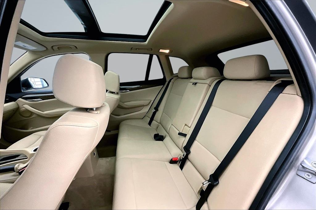 Thumbnail: 2014 BMW X1 - 21