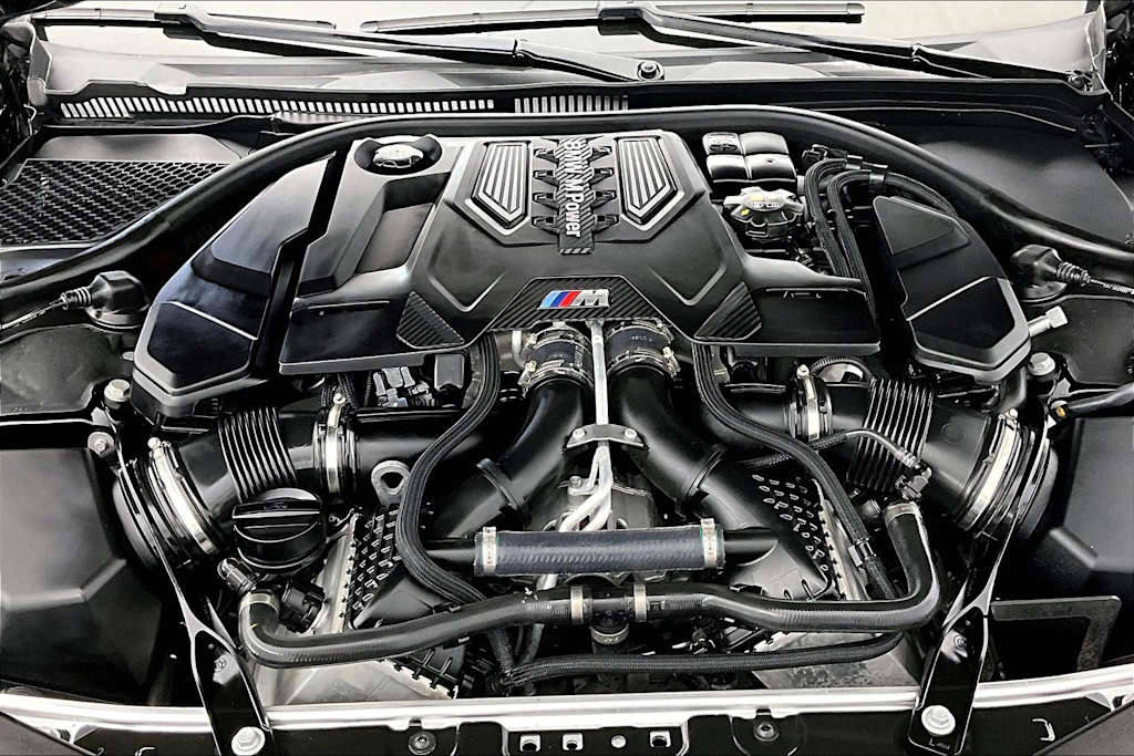 Thumbnail: 2024 BMW M8 - 7